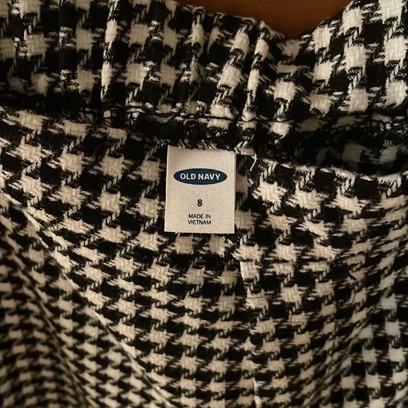 Old Navy casual pants - like new - Picture 3 of 4